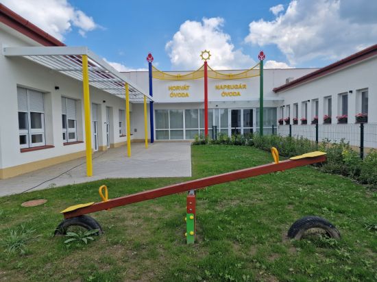 Napsugár és Horvát Óvoda épületének felújítása és bővítése